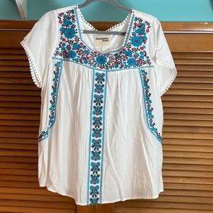 Savanna Jane embroidered top